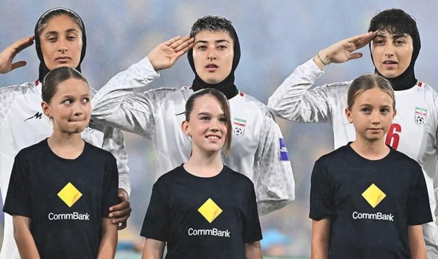 世界杯直播app安装-伊朗女足前国脚：球员回国后或被监禁处决 我没戴头巾被夺走一切