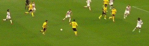 世界杯高清观看-【德超杯】莱万双响 穆勒破门 拜仁3比1胜多特夺冠