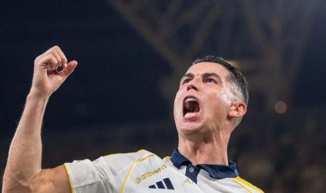 利雅得胜利官方祝C罗41岁生日快乐：传奇仍在不断书写