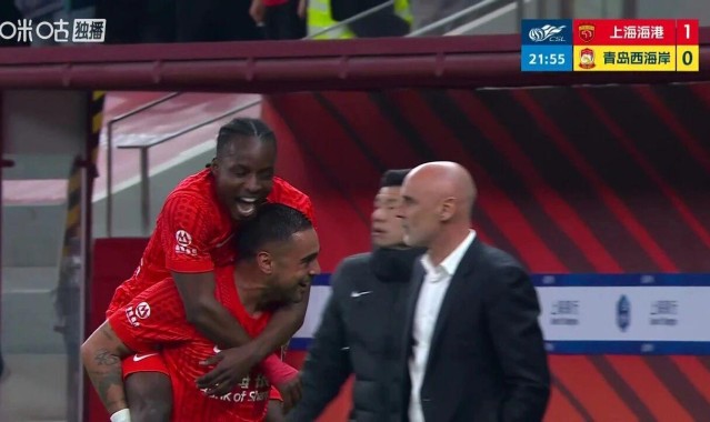 下半场连轰4球！卫冕冠军4-1夺赛季首胜，西海岸2战丢6球遭连败