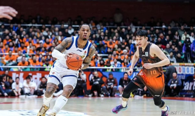 世界杯直播app安装-CBA最新排名！差距仅1场，3队抢第1；山东冲前4，辽宁跌出季后赛
