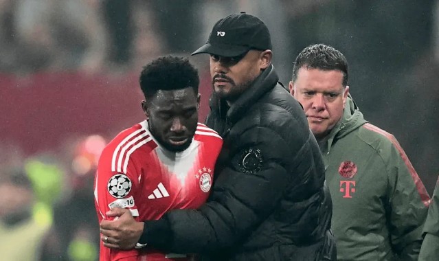 世界杯手机直播-孔帕尼是否冒险使用伤员？戴维斯诺伊尔复出即伤引争议