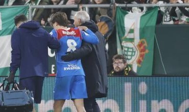 世界杯高清观看-马竞官方：巴里奥斯因肌肉不适被换下，将接受进一步检查