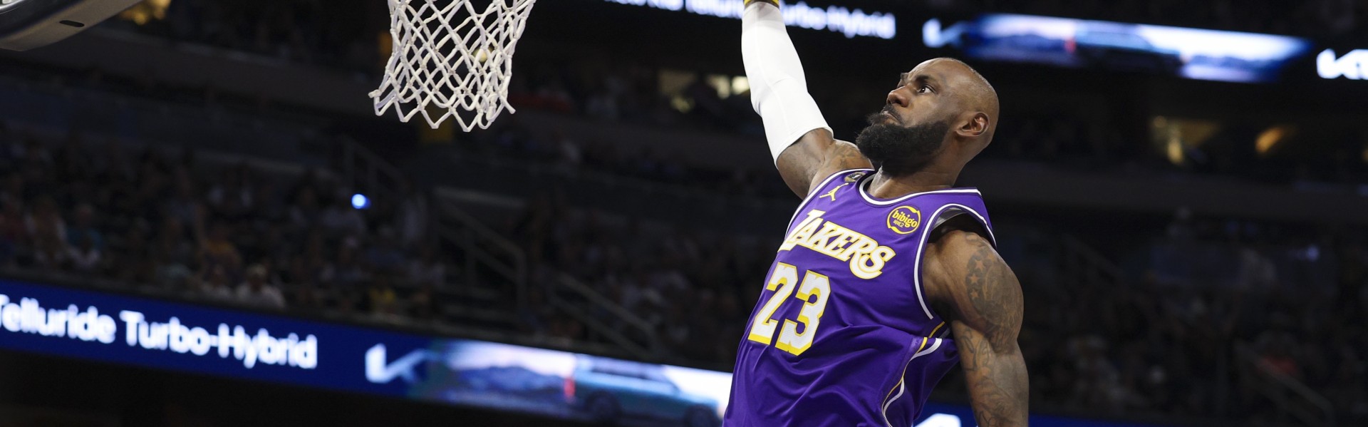 世界杯高清观看-韦德：我在世期间 我不会再看到谁会有像老詹这样的生涯