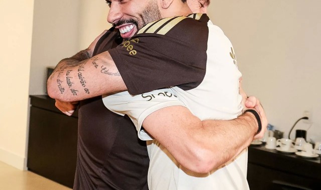 世界杯官网入口-帕奎塔告别菲利佩：谢谢你为带我回归球队所做的一切